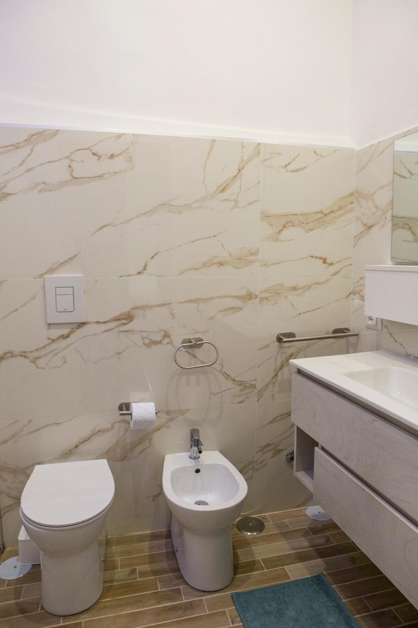 Napoli Skyport Bed & Breakfast Bagian luar foto