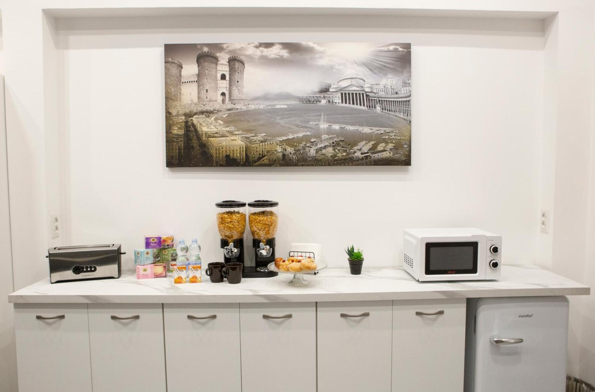 Napoli Skyport Bed & Breakfast Bagian luar foto